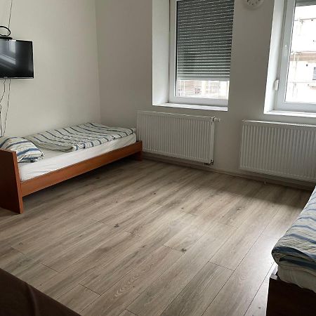 Monteur-Apartment Am Bahnhof Muhlheim am Main المظهر الخارجي الصورة